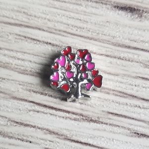 🦉HTF Hearts Tree Charm